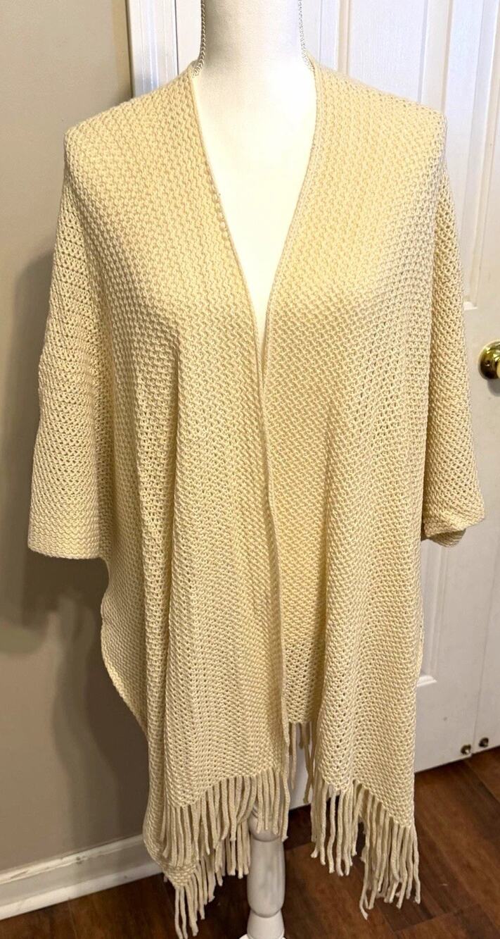 Steve Madden Beige Solid Knit Fringe Shawl/Wrap Poncho, 100% Acrylic